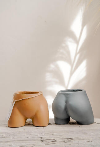 Nalgas - 12 cm - IDR 120k